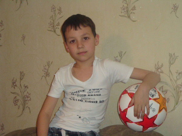 Влад Хлусов