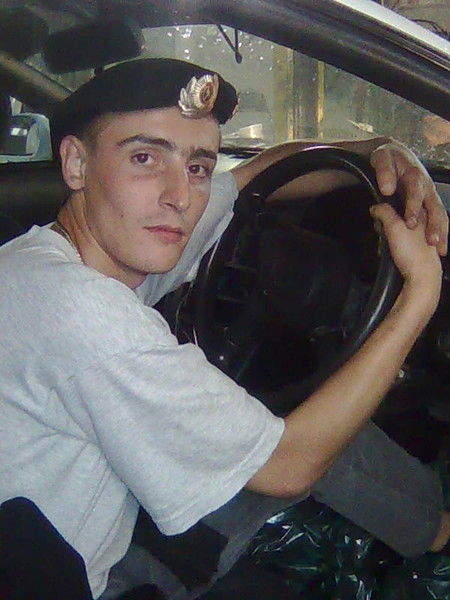 Алексей Тихонов