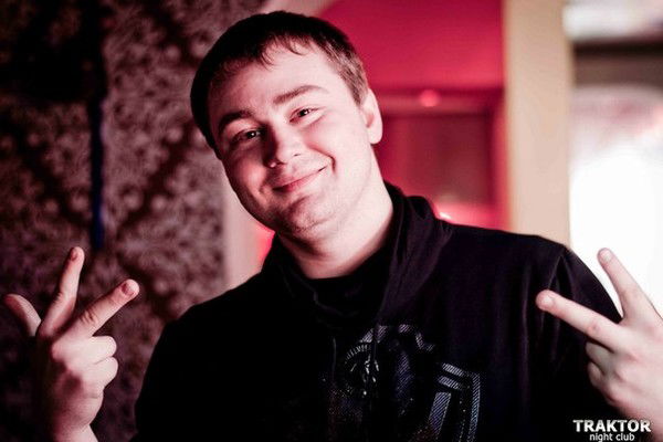 Максим Мороз