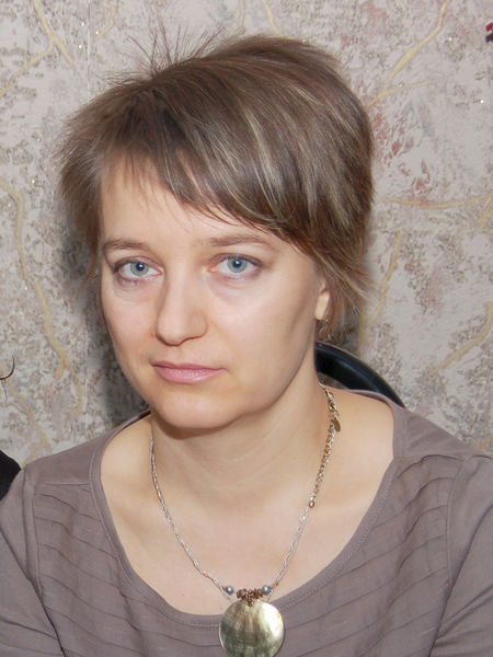 Елена Озерова