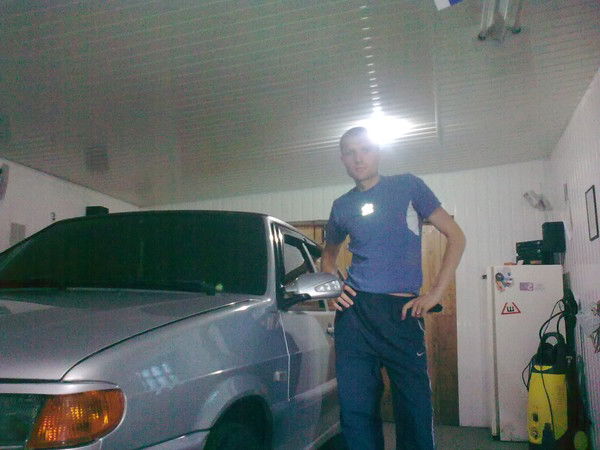 Андрей Савин