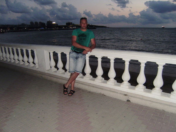 Евгений Хлопянов