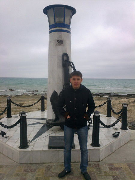 Азамат Мутиев.