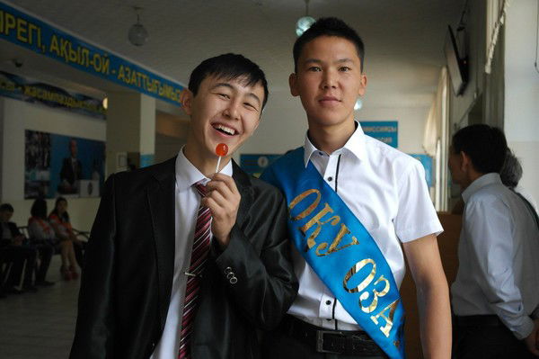 Алмас Мекемов