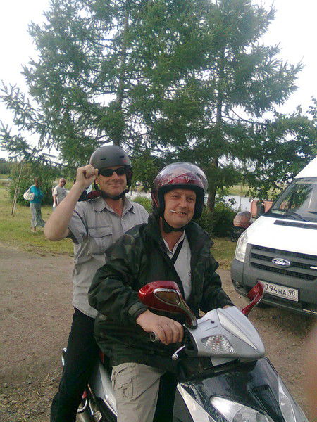 Антон Богомолов