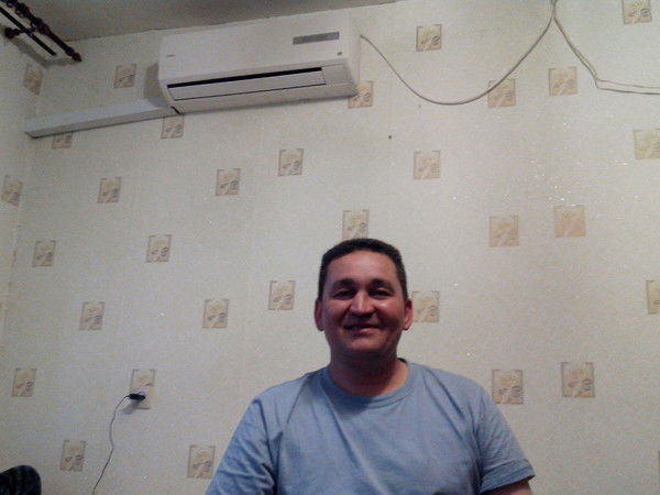 Рифат Николаев