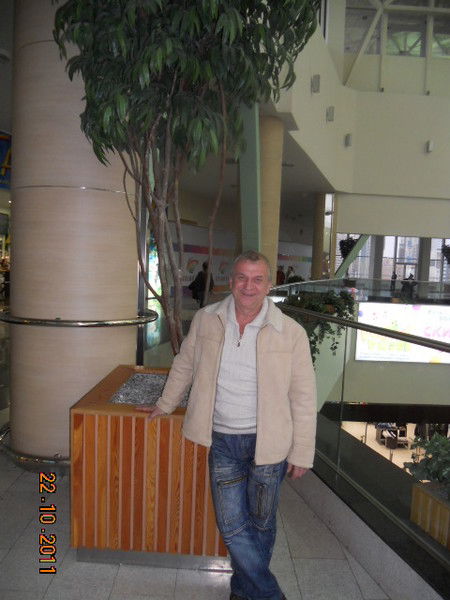 Юрий Хамдеев