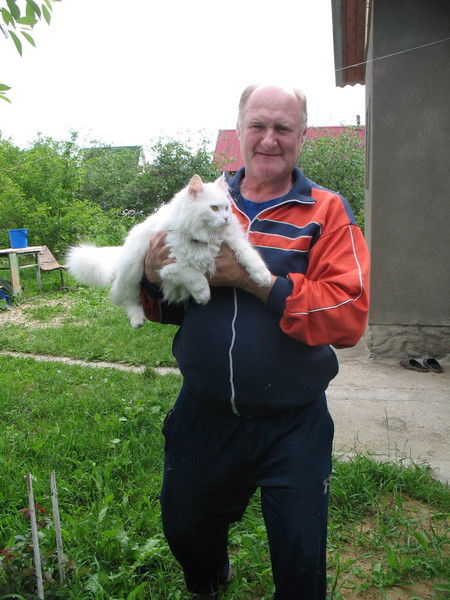 Анатолий Капралов