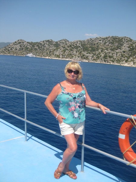 Нина Сбитная