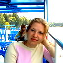Оля Захарова