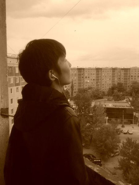 Данияр Есхожин