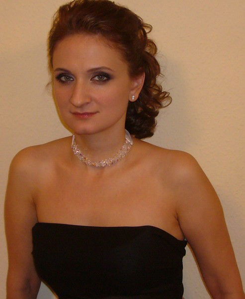 Анна Сазанова