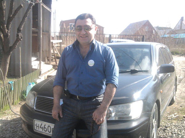 Камсар Гущян