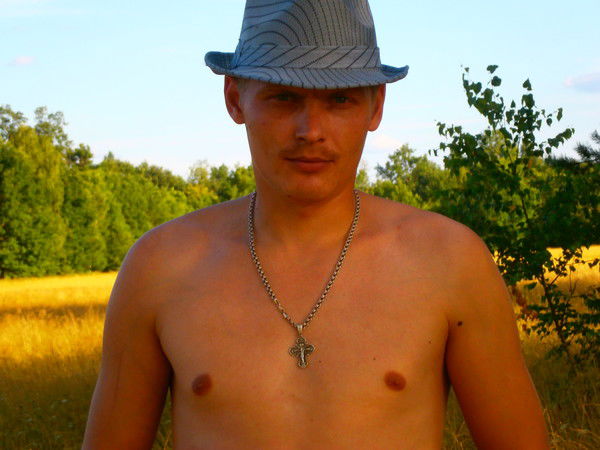 Паша Анисимов