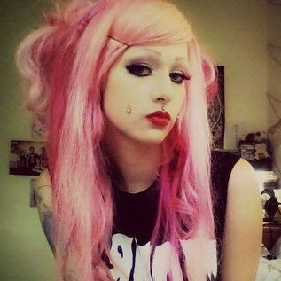 Лиза Костина