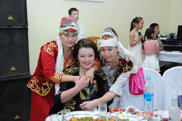 Канат Жансулу Аяла ****