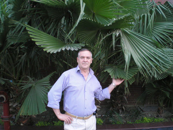 Анатолий Сазонов