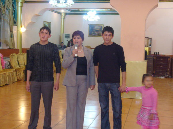 Динар Капарова