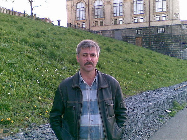 Владимир Молодченко