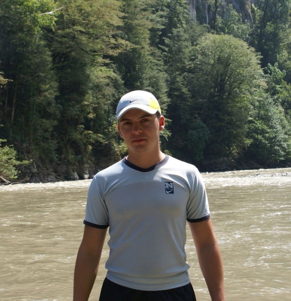 Роман Кувалдин