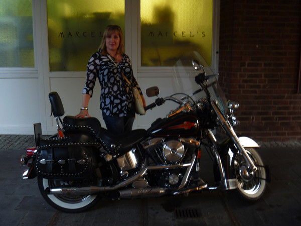 Александра Стрельникова