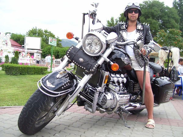 Юрий Коротков