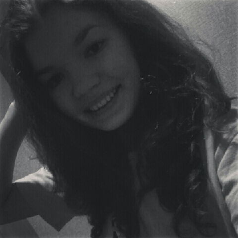 Наташа Валова