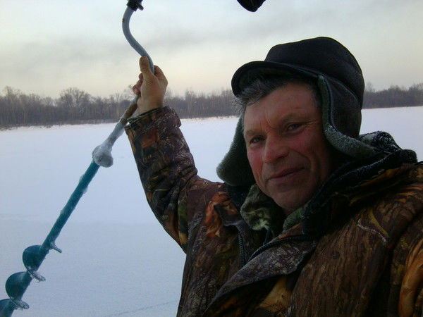 Александр Суханов