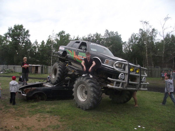 Олег Адамович