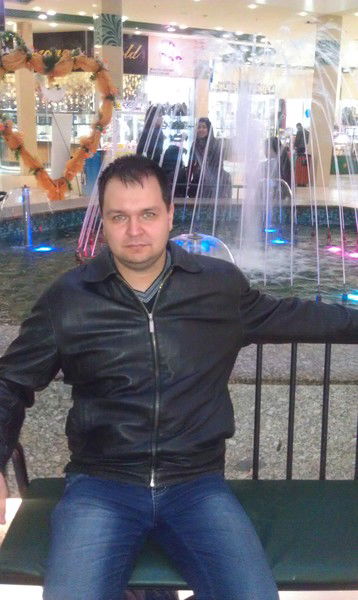 Евгений Лебедев