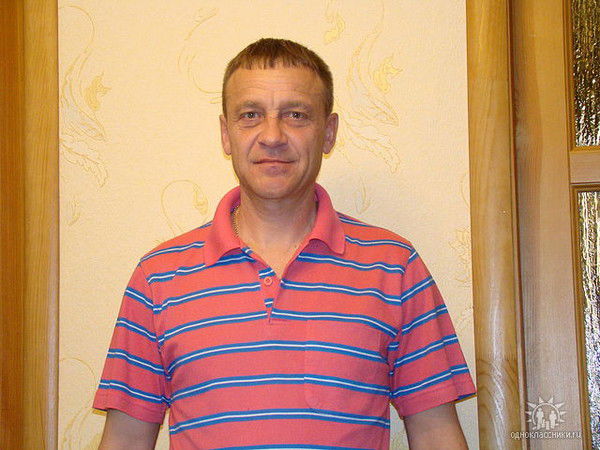 Александр Булатов