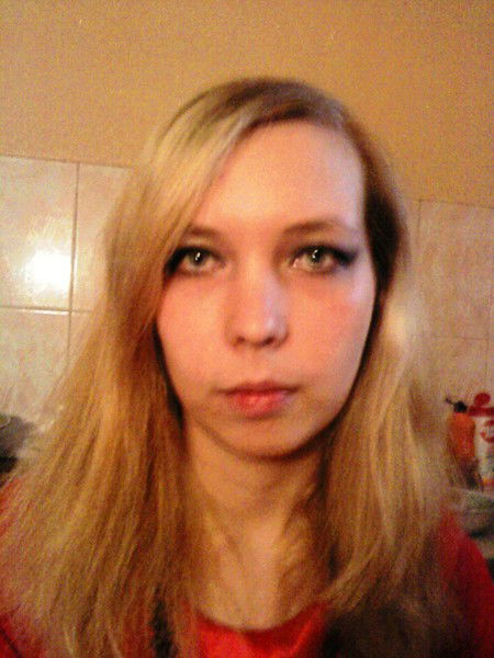 Анна Маколова