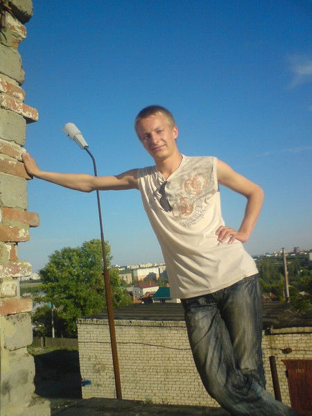 Жека Белоусов