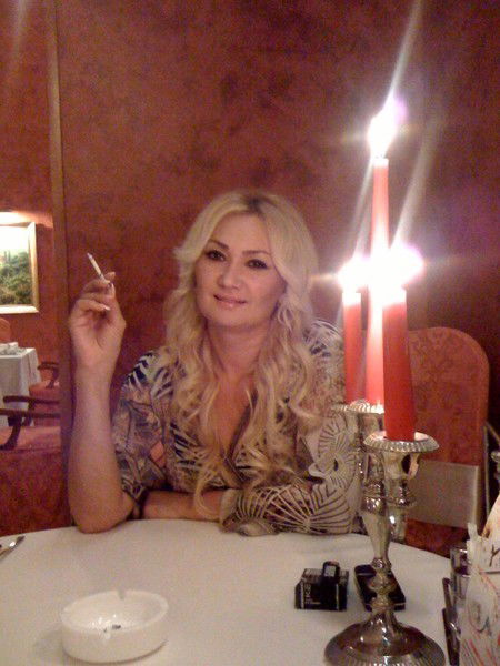 Елена Елена