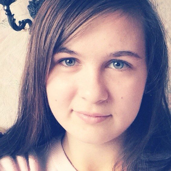 Алина Литвинова