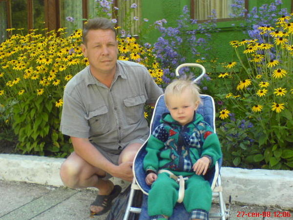 Александр Емельянов