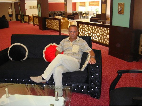 Евгений Буров