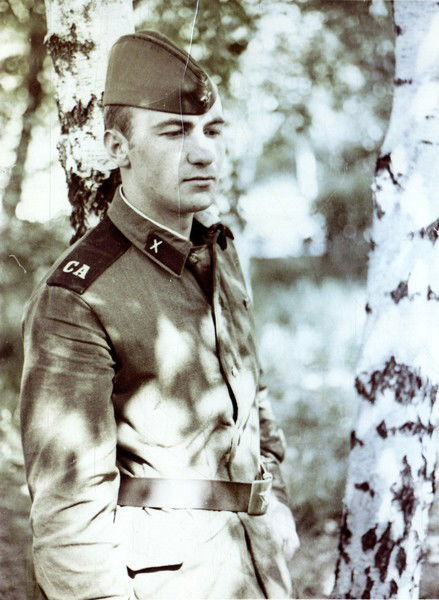 Юрий Савиных