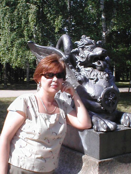 Лариса Долгозвяга