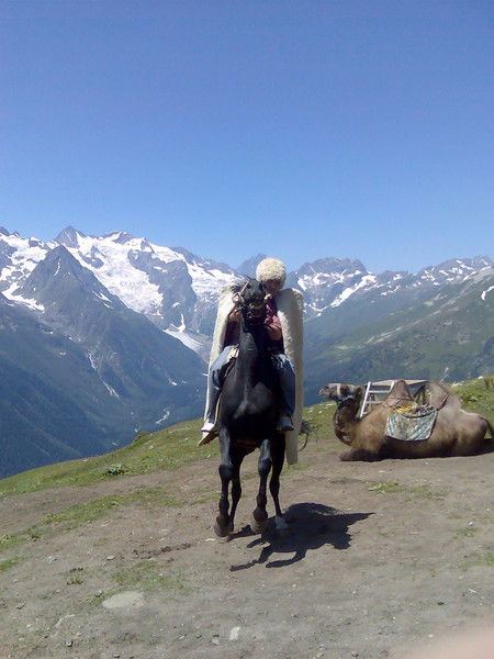 Рустам Эзиев