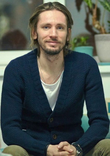 Виктор Емельянов