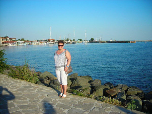 Неизвестно Неизвестно