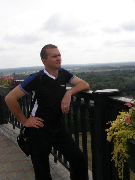 Александр Валов