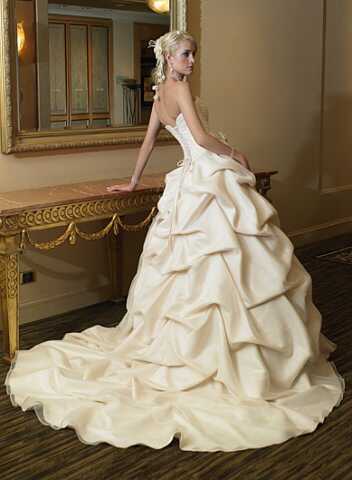 Соловей Любовь