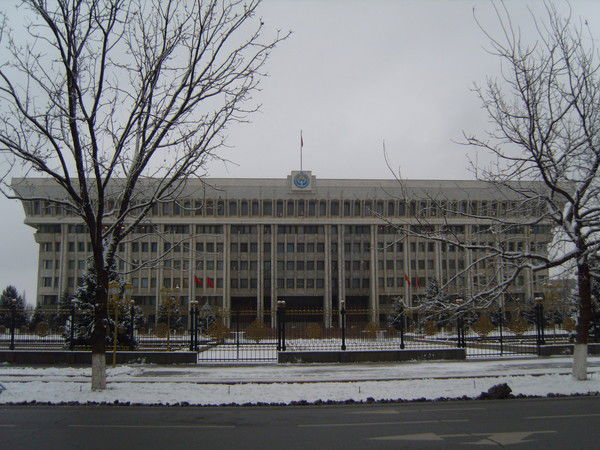 Тасмабек Толонов