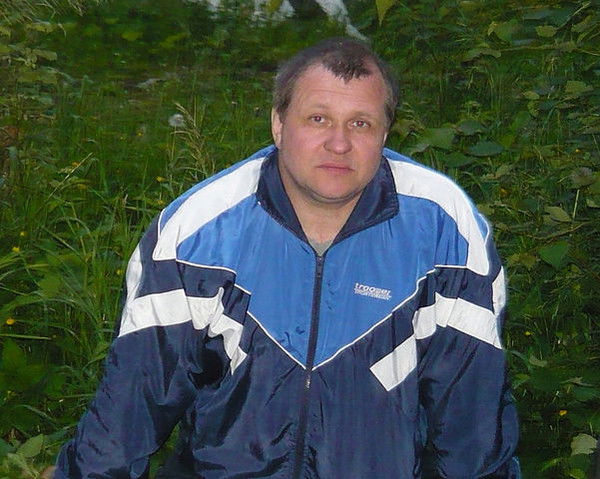 Виктор Углов