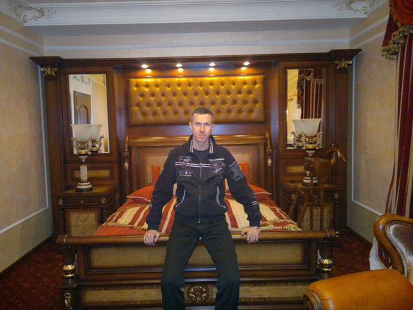 Юрий Сотников