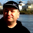 Владимир Петров