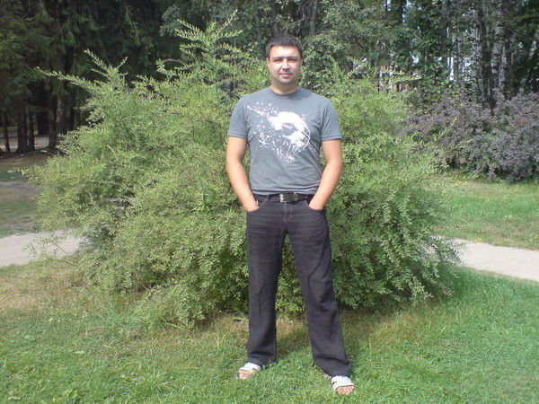 Максим Сахаров