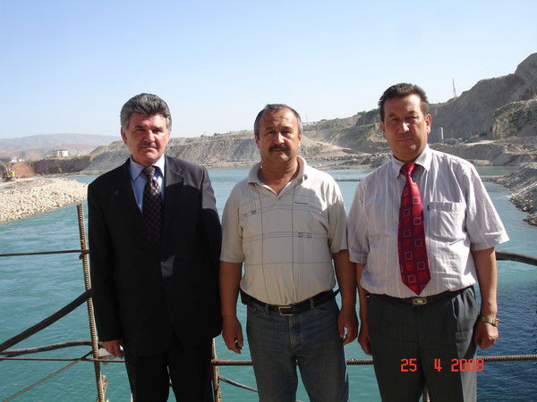 Давлатали Холов